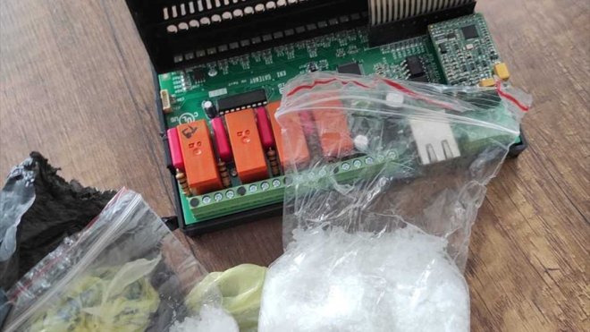 IĞDIR - Uyuşturucuyu elektrik panosuyla taşırken yakalanan zanlı tutuklandı1