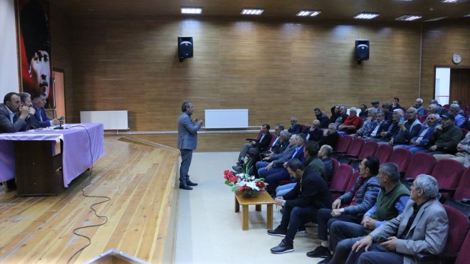 İspir Muhtarlar Derneği Başkanlığı görevine yeniden Yaşar Dursun seçildi