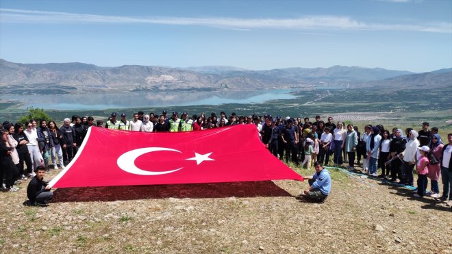 Kale'de doğa yürüyüşü ve uçurtma şenliği düzenlendi