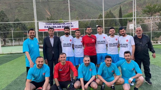 Keban'da halı saha futbol turnuvası başladı