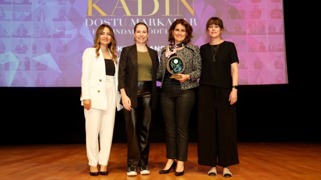 Koçfinans Turuncu Kanatlar İyilik Hareketi ilk yılında ödül kazandı