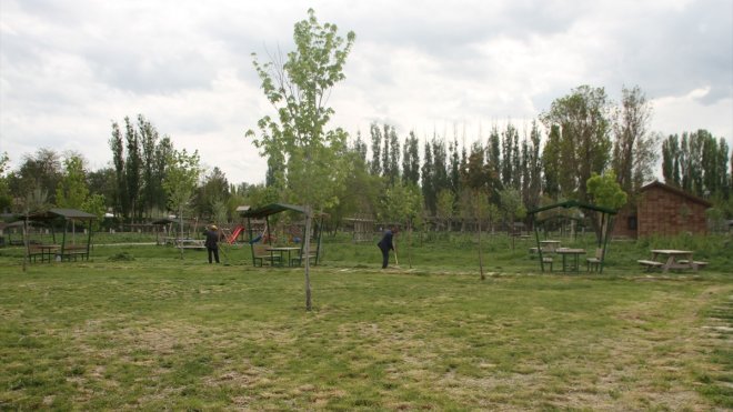 Malazgirt Belediyesi bahar temizliği başlattı