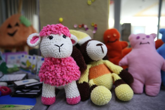 güldürdüler MUŞ çocuklarının yüzünü oyuncaklarla yaptıkları Köy - 9