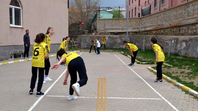 Muşlu sporcular, krikette Türkiye şampiyonu oldu