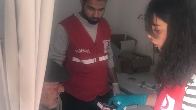 Türk Kızılay, Malatya'da depremzedelere sağlık hizmetini sürdürüyor