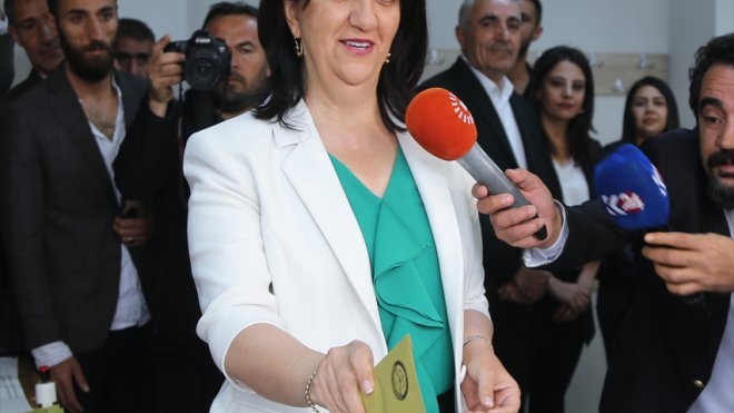 Turkish opposition party co-chair Pervin Buldan casts her ballot in Van for presidential and parliamentary elections1