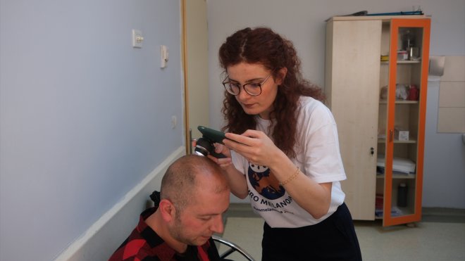 Van'da cilt kanserine karşı "ben taraması" yapıldı