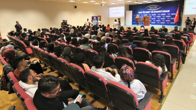 Van'da gençlere yönelik teknoloji ve inovasyon eğitim programı düzenlendi