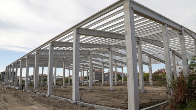 Van'da kapalı semt pazarı çalışmaları sürüyor