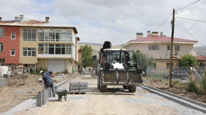 Gürpınar Belediyesi 7 sokağı yeniliyor