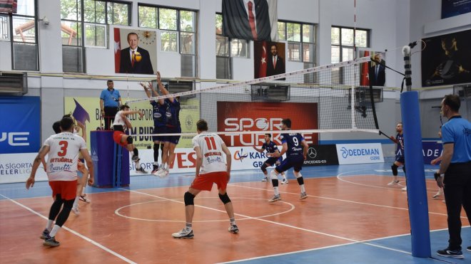 Voleybol: AXA Sigorta Efeler Ligi play-off 7'ncilik etabı