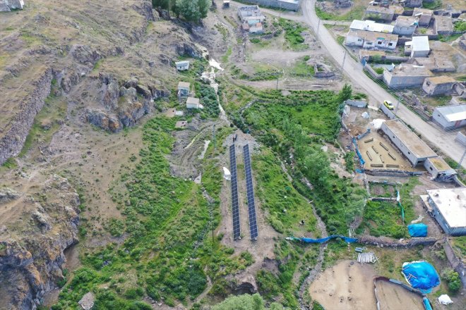 sistemle enerjili su her eve sınırındaki ulaşıyor köyde İran AĞRI güneş - 2