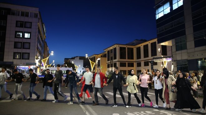 Cevdet Yılmaz'ın Cumhurbaşkanı yardımcılığına getirilmesi memleketi Bingöl'de sevinçle karşılandı