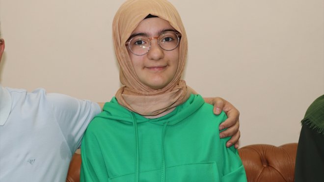 Erzincan'da imam hatip öğrencisi LGS sınavında 500 tam puan aldı