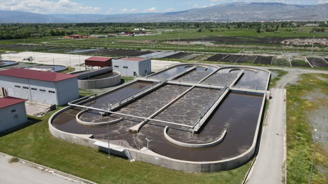 Erzincan'da kurulu arıtma tesisinde organik atıklardan elektrik üretiliyor