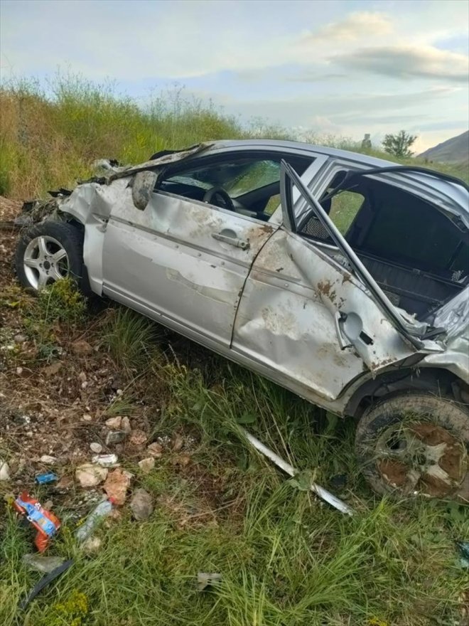 devrilen şarampole otomobilin yaralandı Erzurum