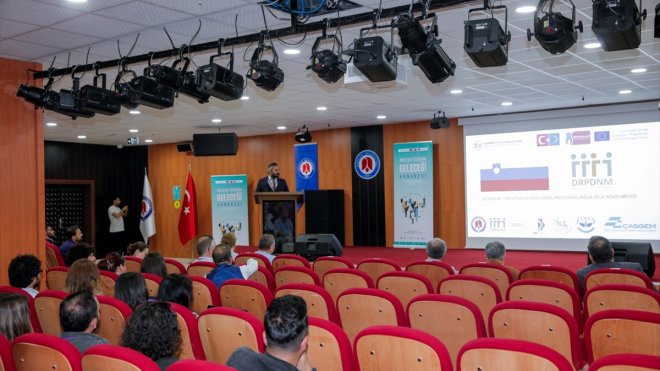 Hakkari'de Mesleki Eğitimin Geleceği Kongresi düzenlendi