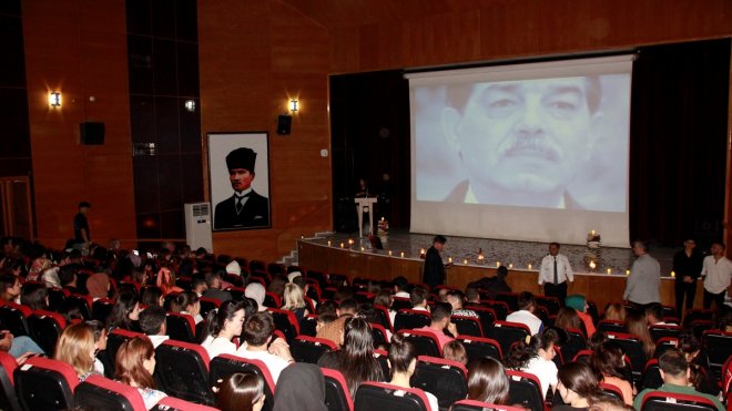 Hakkari'de şiir dinletisi düzenlendi