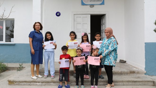 Türkiye'nin en doğu noktasındaki okulda karne heyecanı