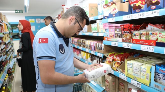 İpekyolu'nda bayram öncesi marketi denetimi yapıldı