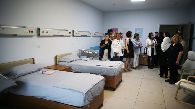 Kahramanmaraş ve Malatya'da Yataş Bedding desteğiyle yenilenen anne-bebek uyum odaları hizmete girdi