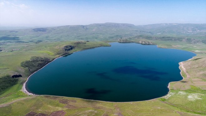 bin Aygır havadan rakımdaki Gölü KARS 2 - görüntülendi 300 2