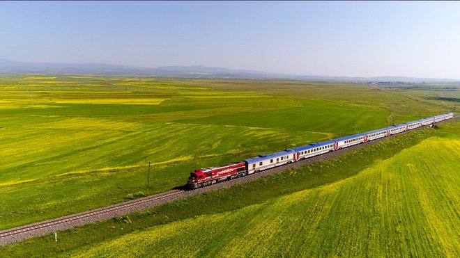 KARS - Bayramı fırsata çeviren gezi tutkunları Doğu Ekspresi