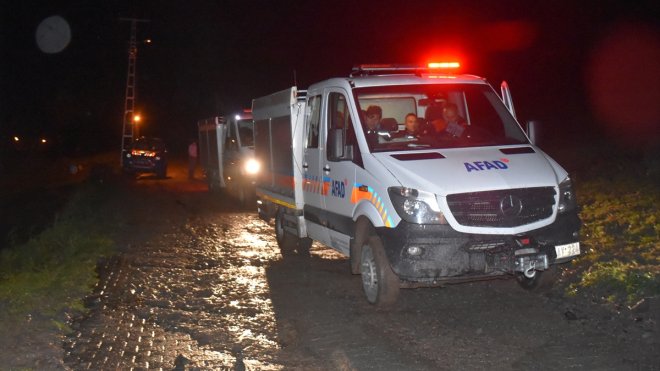 Kars'ta sel nedeniyle bazı evleri su bastı