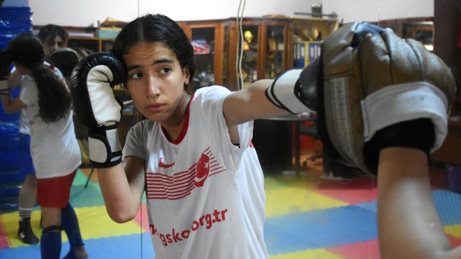 Depremzede sporcu Hacer, Avrupa'da zirveye çıkmak istiyor