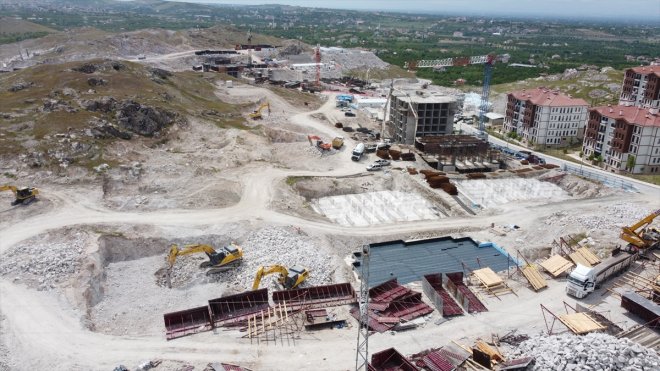 Malatya Gelinciktepe'de depremzedeler için 1799 konut inşa ediliyor