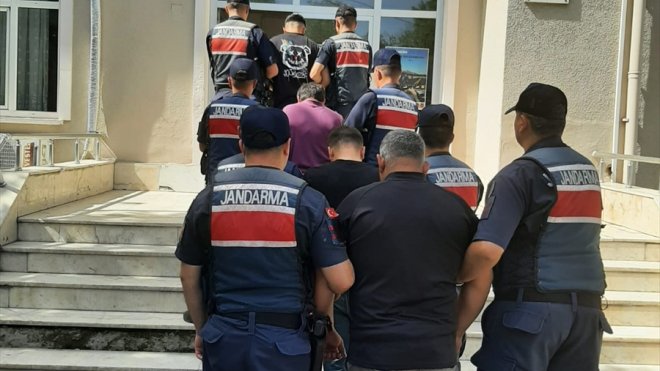 Malatya merkezli 8 ilde cezaevi personeline yönelik operasyonda 22 kişi yakalandı