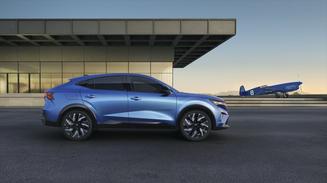 Renault'nun yeni coupe SUV modeli Rafale'in dünya lansmanı gerçekleştirildi