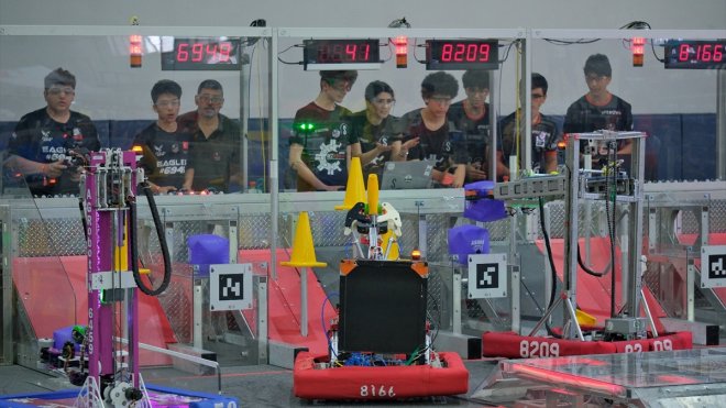 Robocube Off-Season 2023 robot yarışması gerçekleştirildi1
