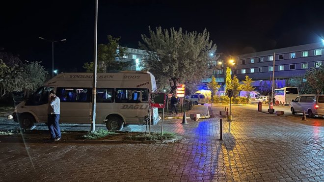 Van'da iki aile arasında çıkan kavgada 14 kişi yaralandı