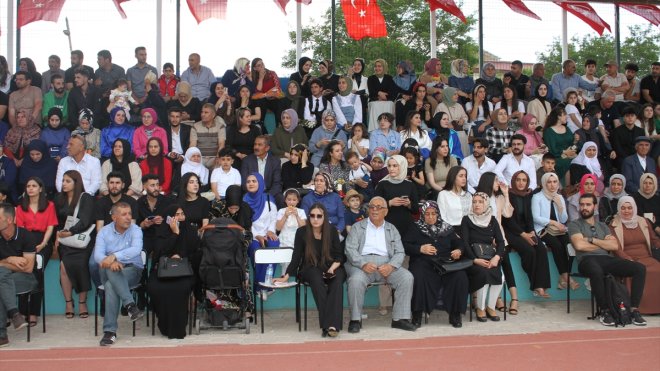 Van Yüzüncü Yıl Üniversitesinde yaklaşık 6 bin öğrenci mezun oldu1