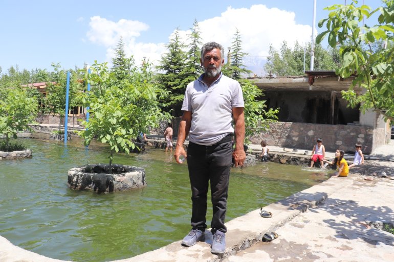 Ağrı Dağı eteklerindeki meyve bahçesi ilgi odağı oluyor5