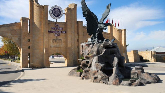 Atatürk Üniversitesi, URAP Türkiye sıralamasında ilk 10'a girdi