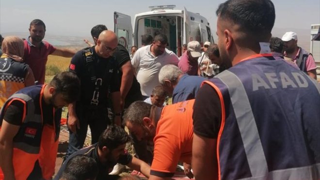 Bitlis'te sondaj kuyusuna düşen çocuk AFAD ekiplerince kurtarıldı