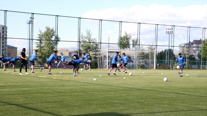 Çaykur Rizespor'un Erzurum kampı başladı