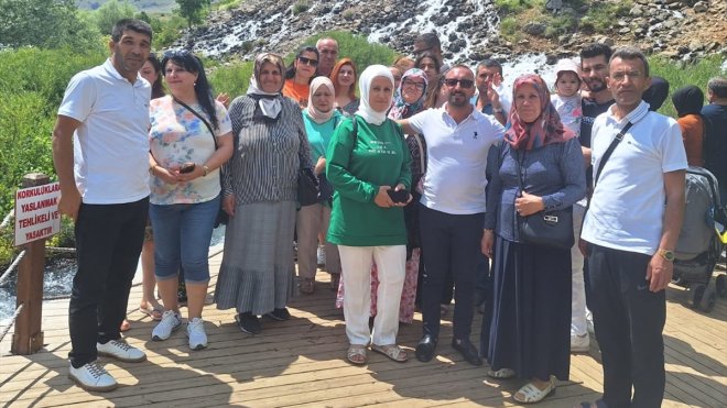 Diyarbakır'dan Tunceli'ye gelen şehit aileleri ve gaziler için gezi düzenlendi