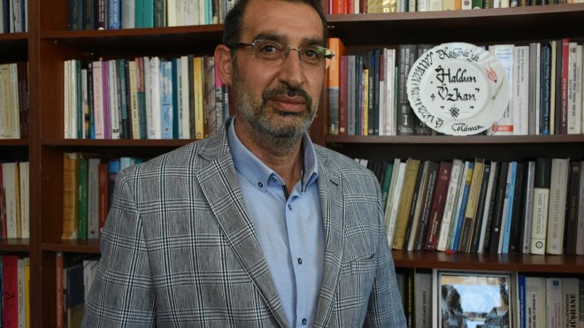 Erzurum'daki tarihi Rus kilisesi eski resimlerine bakılarak restore edildi