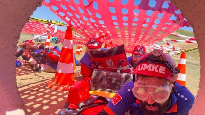 Hakkari'de sağlık personeline UMKE eğitimi verildi