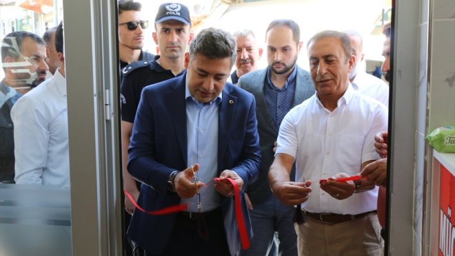 Hizan Kaymakamı Özçelik ilçede bir restoranın açılışını yaptı 1