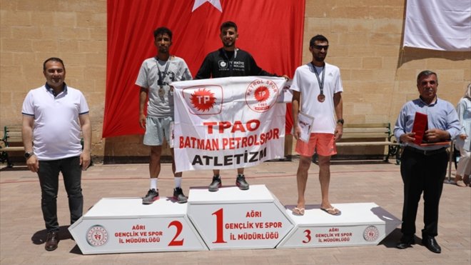 İshak Paşa Sarayı Türkiye Dağ Koşusu Şampiyonası yapıldı1