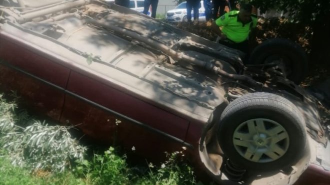 Malatya'da devrilen otomobildeki 5 kişi yaralandı