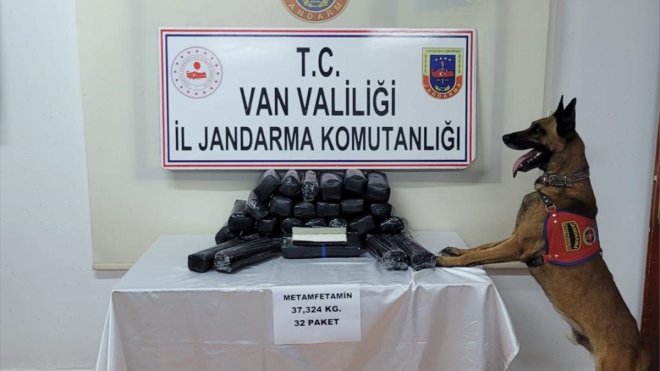 VAN - 37 kilogram uyuşturucu ele geçirildi1