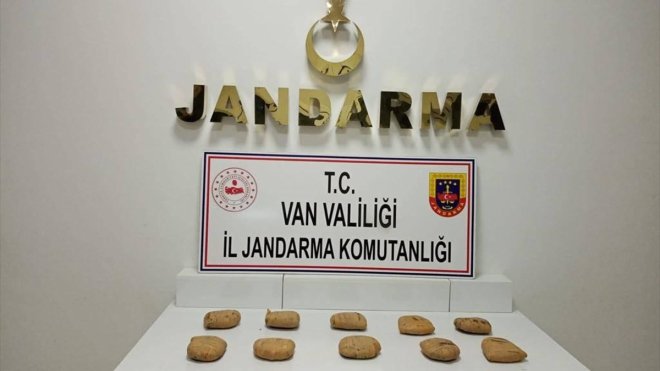 Van'da 6 kilogram esrar ele geçirildi