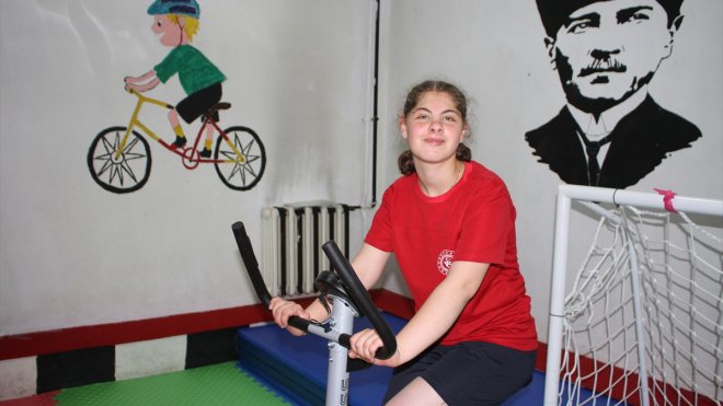 Vanlı özel sporcular yeni başarılara odaklandı