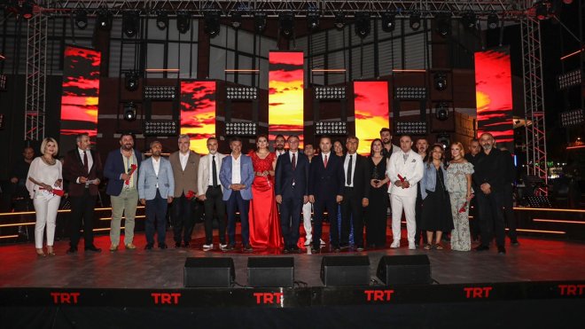 Van'da TRT sanatçıları konser verdi