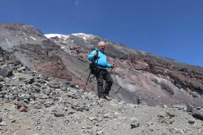 dağcılar - çıkartıyor 64 taş tırmanışta 68 AĞRI ve yaşındaki gençlere 5
